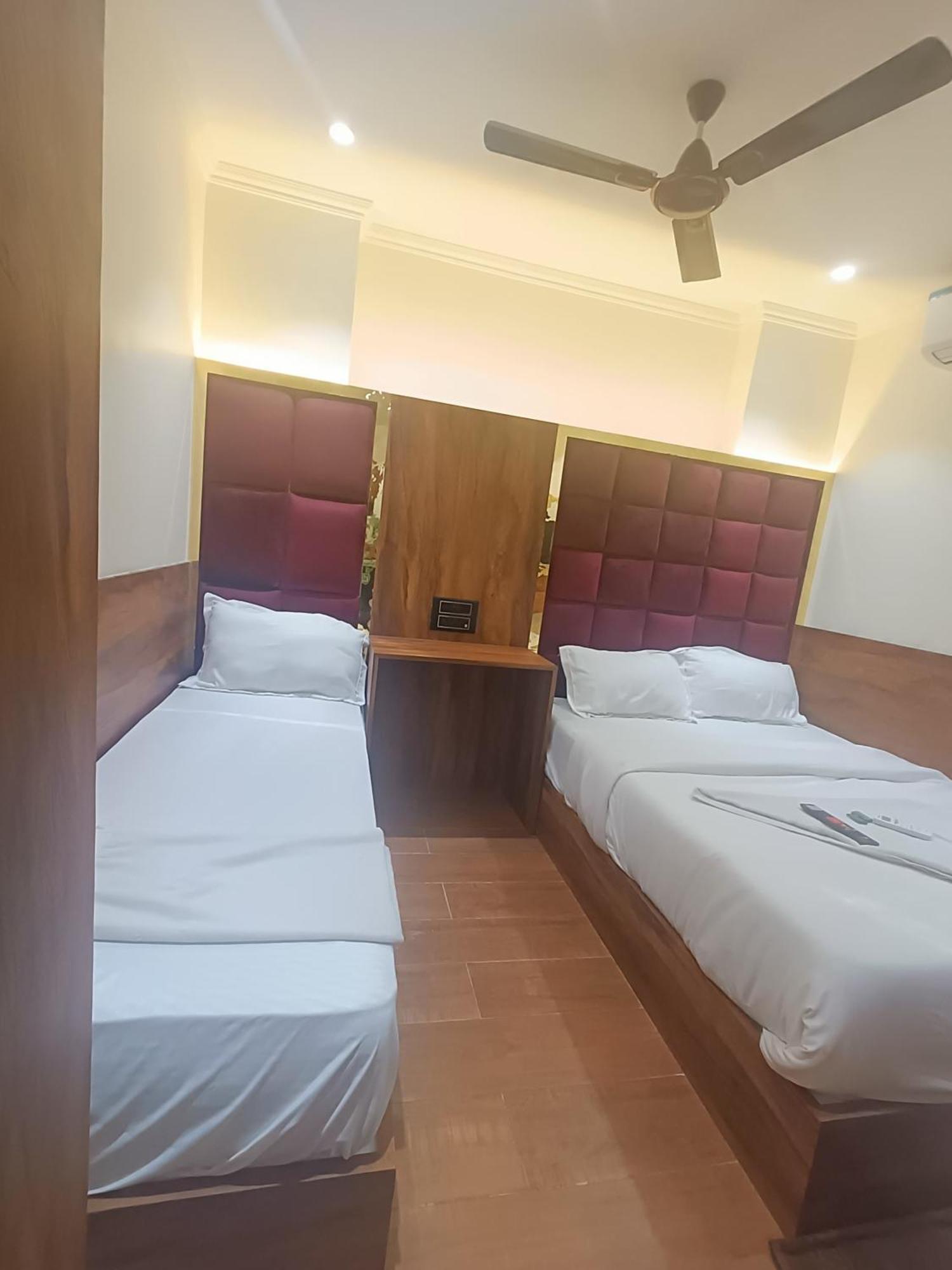 Hotel Sai Palace- Near Tata Memorial Hospital Мумбаи Экстерьер фото